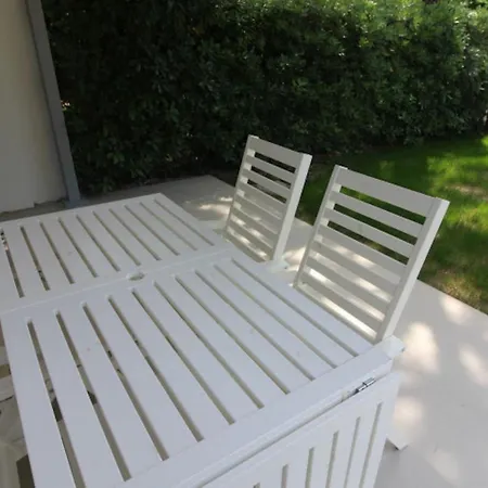 Modern With A Fenced Garden Willa