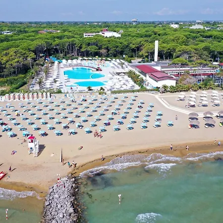 Modern With A Fenced Garden * Lignano Sabbiadoro